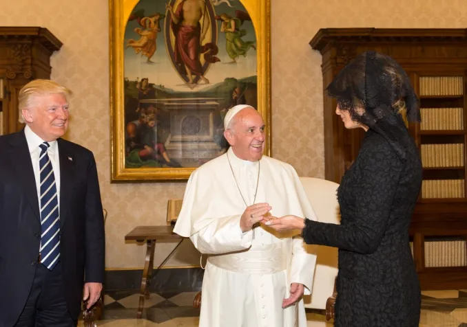 ©Shealeah Craighead, CC BY 3.0 US Wikimedia Commons