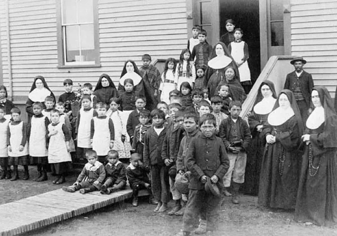 ©Flickr / H. J. Woodside. Bibliothèque et Archives Canada, PA-123707