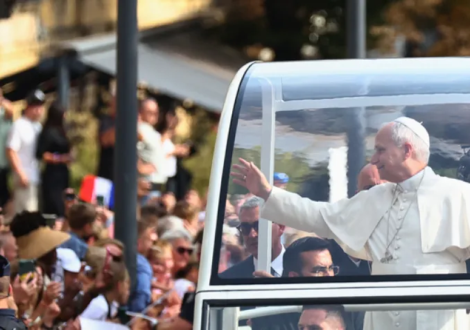 Le pape arrivant à la cathédrale Saint-Étienne, à Metz, en France. Le 28 septembre 2026. KEYSTONE - ANTONIN UTZ