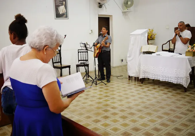 Le pasteur brésilien Augusto Amorim Júnior Jean-Claude Gerez, RTSreligion