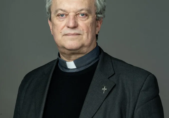 JF Paga, DR