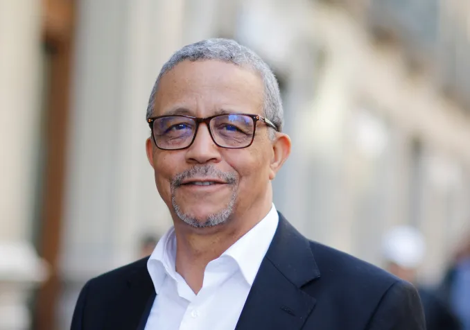 L'écrivain Yasmina Khadra crédits : Ana Portnoy, Editions Flammarion