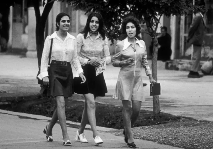 Etudiantes afghanes à Kaboul en 1972 DR