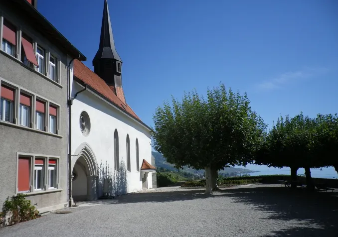 Eglise du Prieuré, Pully (©Nachosaurus, CC BY-SA 4.0 Wikimedia Commons)
