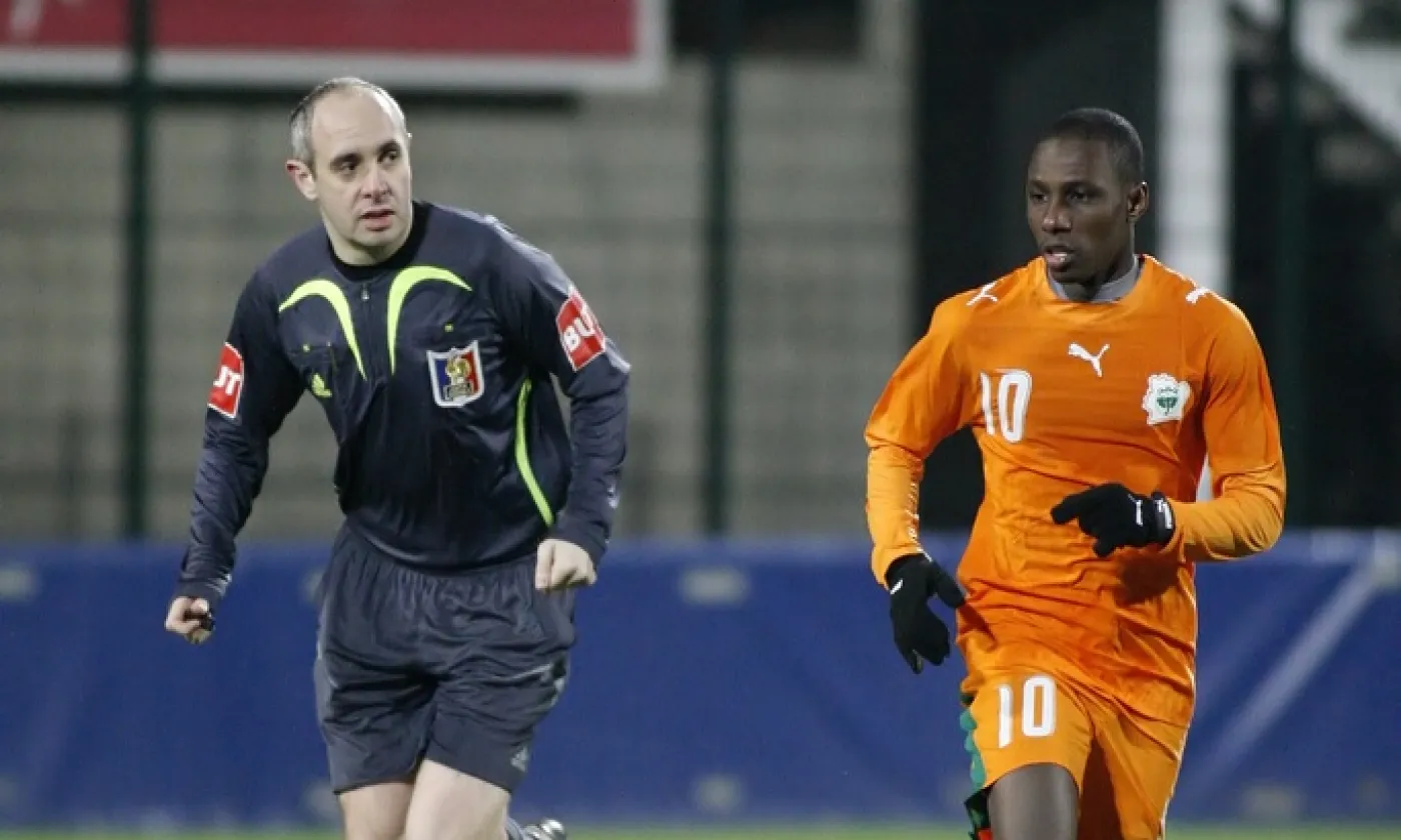 Le footballer ivoirien Gilles Yapi Yapo (à droite) ©Wikimedia Commons