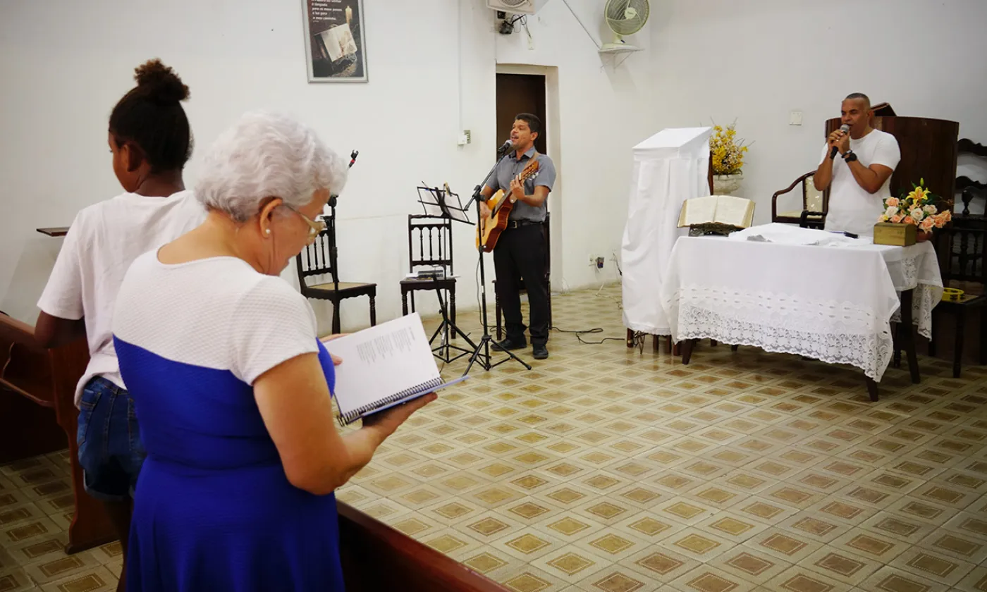 Le pasteur brésilien Augusto Amorim Júnior Jean-Claude Gerez, RTSreligion