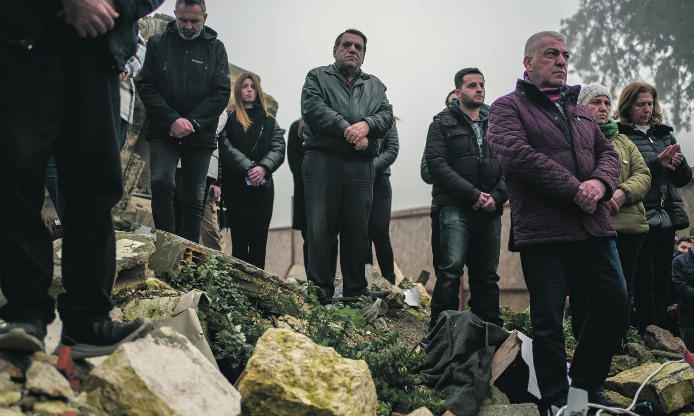 Le 6 février au matin, une messe commémorative a eu lieu à l'endroit où la rum ortodox kilisesi (église orthodoxe grecque) était construite et a été détruite pendant le séisme, à Antakya, en Turquie. © Cerise Sudry-Le Dû