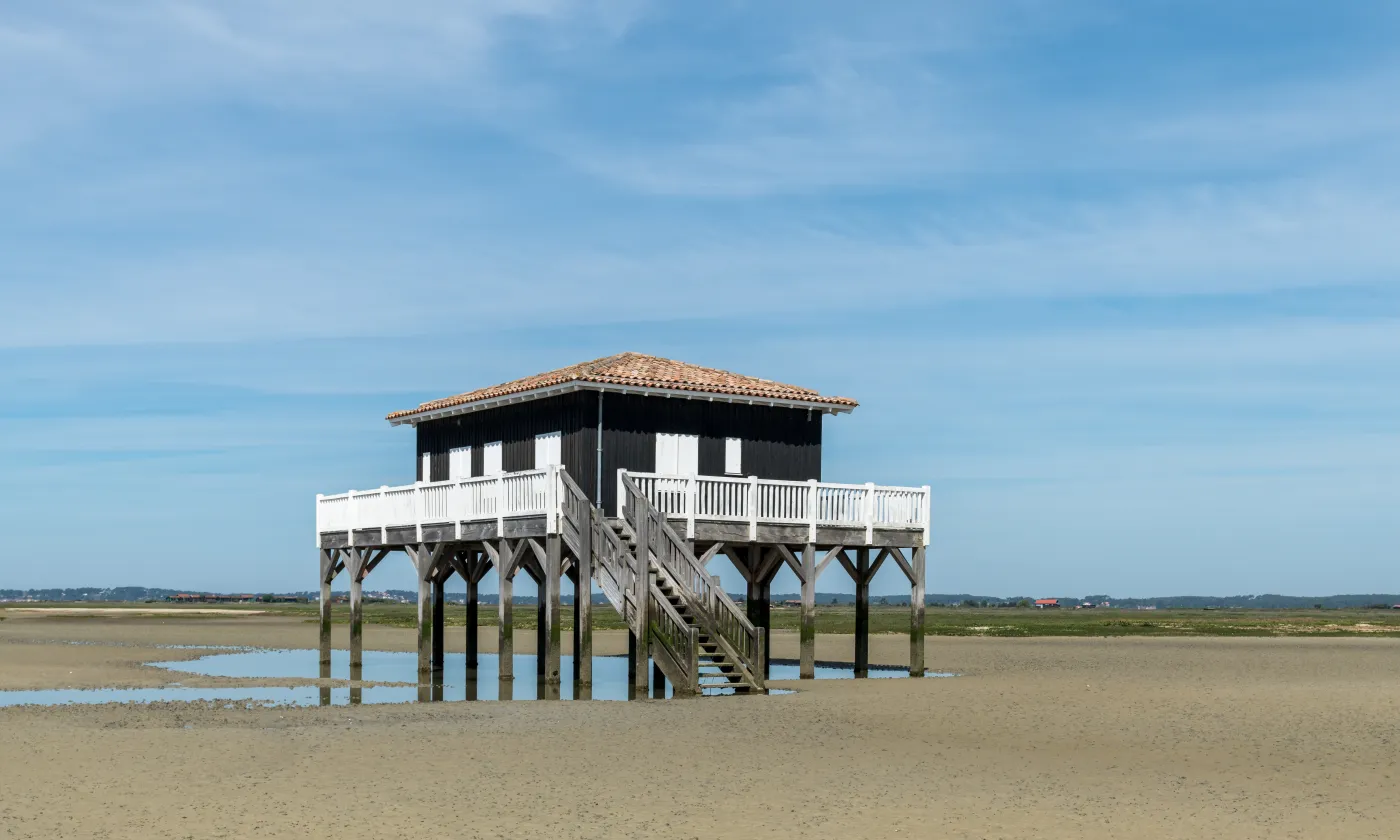 La relation conjugale repose sur quelques «piliers» essentiels, à l’image d’une maison sur pilotis. ©DR