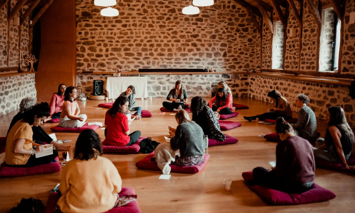 Les retraites spirituelles connaissent un succès grandissant. Les retraites spirituelles connaissent un succès grandissant.