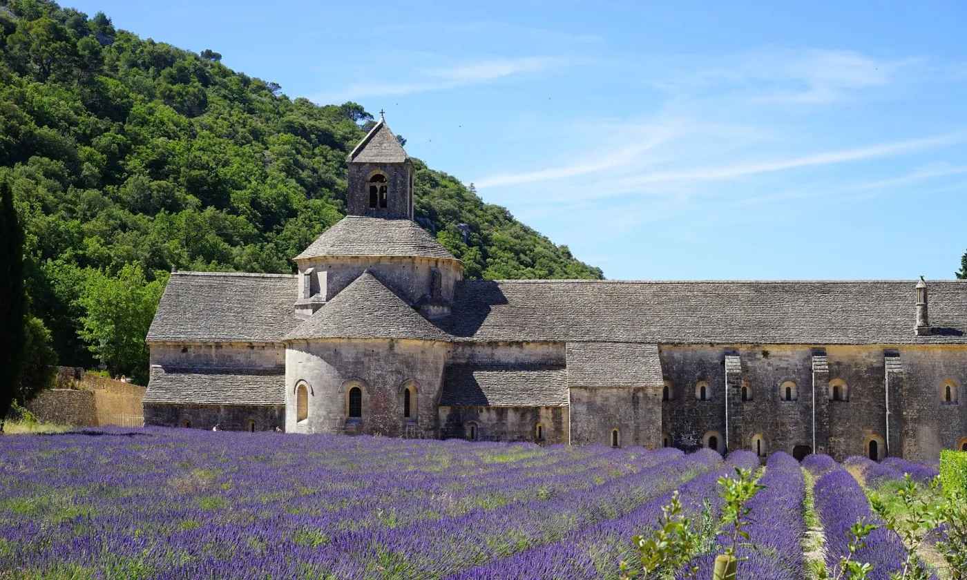 En fond d’écran de son smartphone, Pierre Maudet a choisi une photo de l’abbaye de Sénanque. IStock